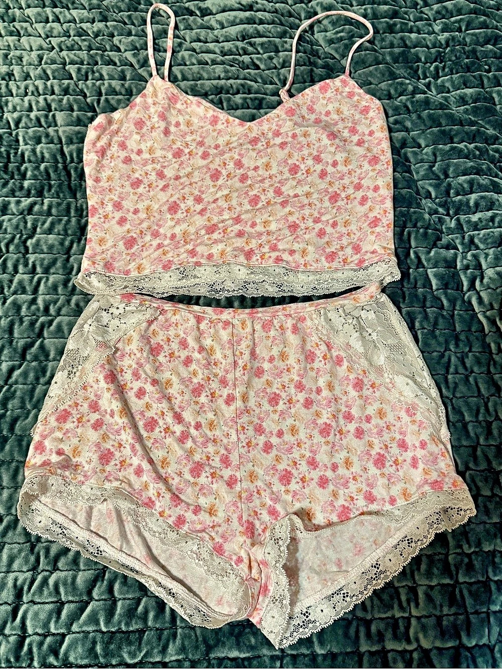 Victoria's Secret Floral Cami & Shorts Set in Pink & White Like New